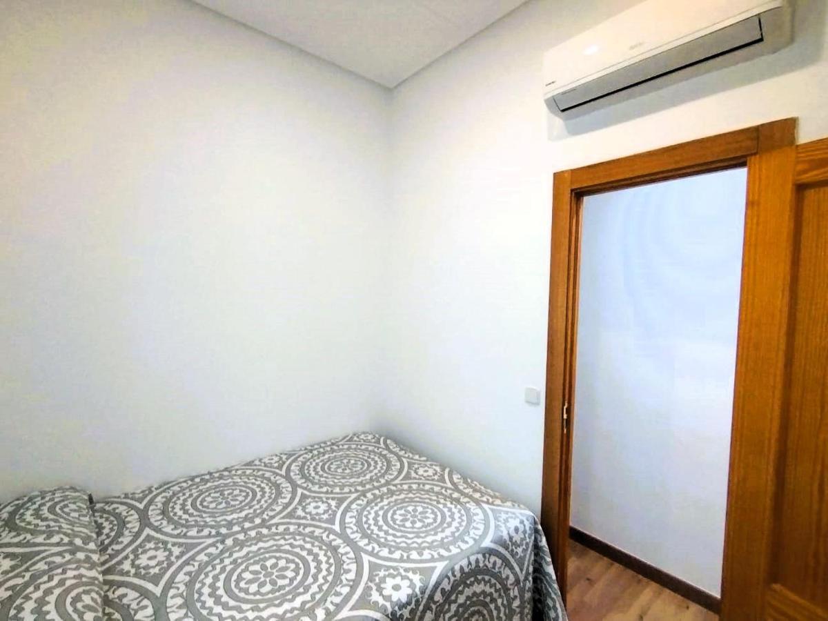 Puerta Del Sol - Apartamento Para 6 Madryt Zewnętrze zdjęcie